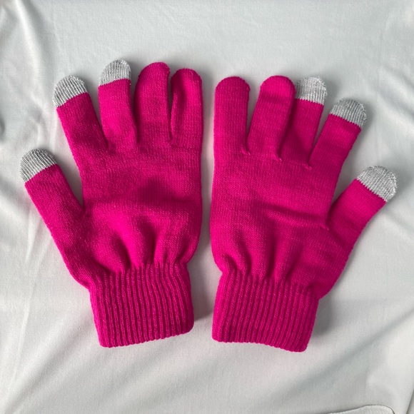 New pink touch screen gloves - Picture 2 of 3